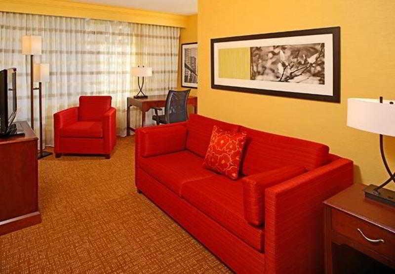 Courtyard By Marriott Baltimore Downtown/Inner Harbor Экстерьер фото