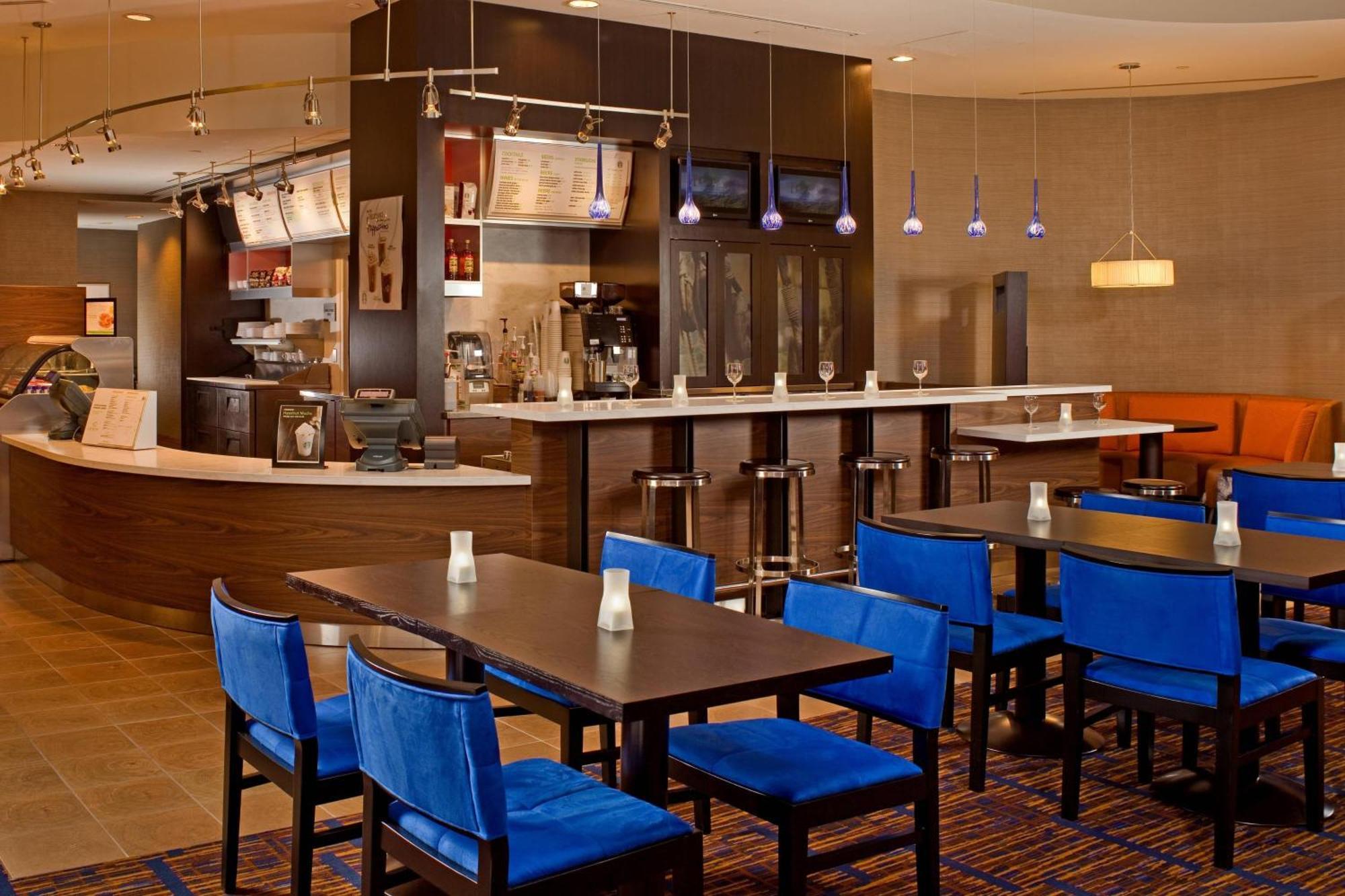 Courtyard By Marriott Baltimore Downtown/Inner Harbor Экстерьер фото