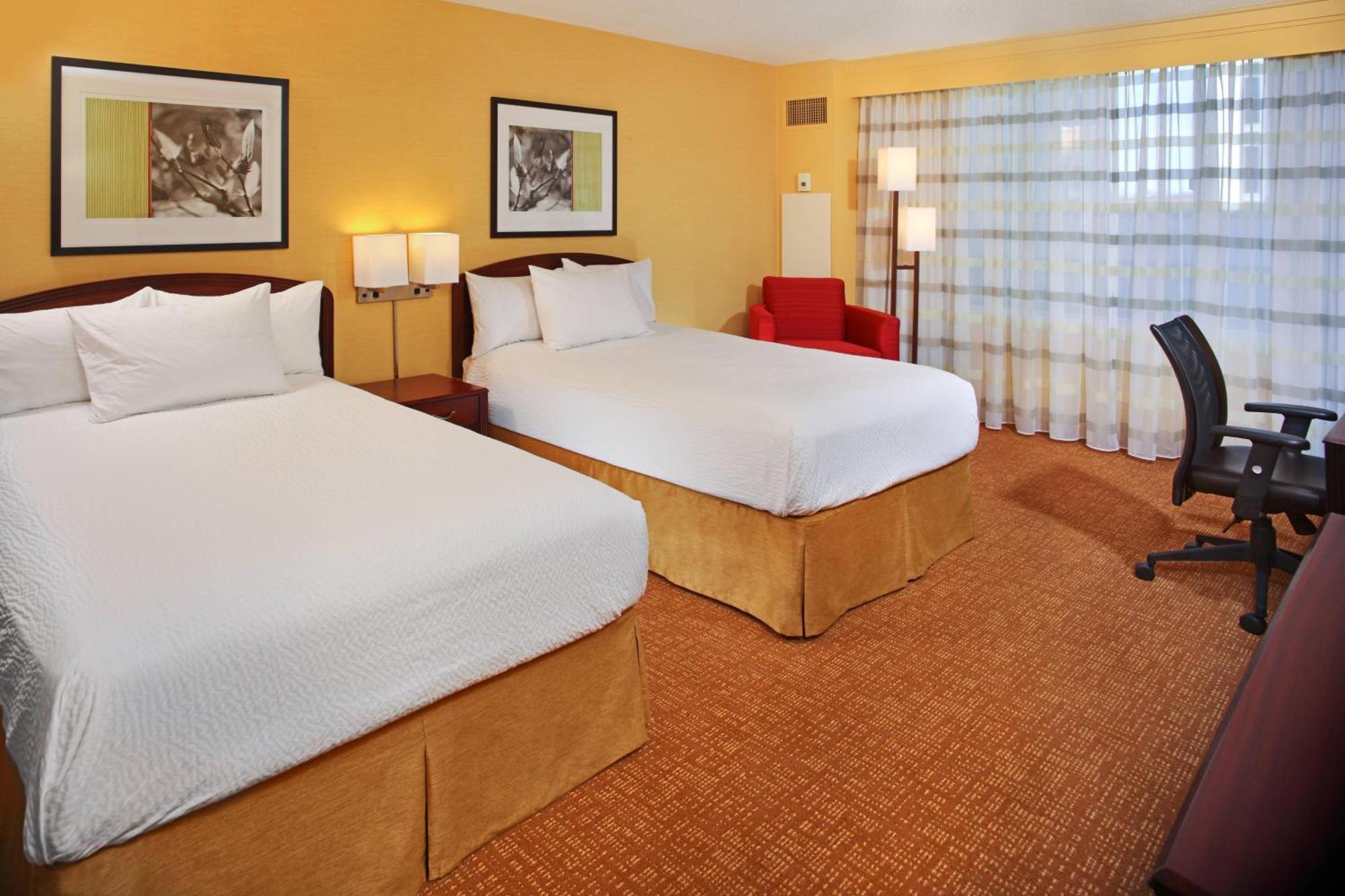 Courtyard By Marriott Baltimore Downtown/Inner Harbor Экстерьер фото